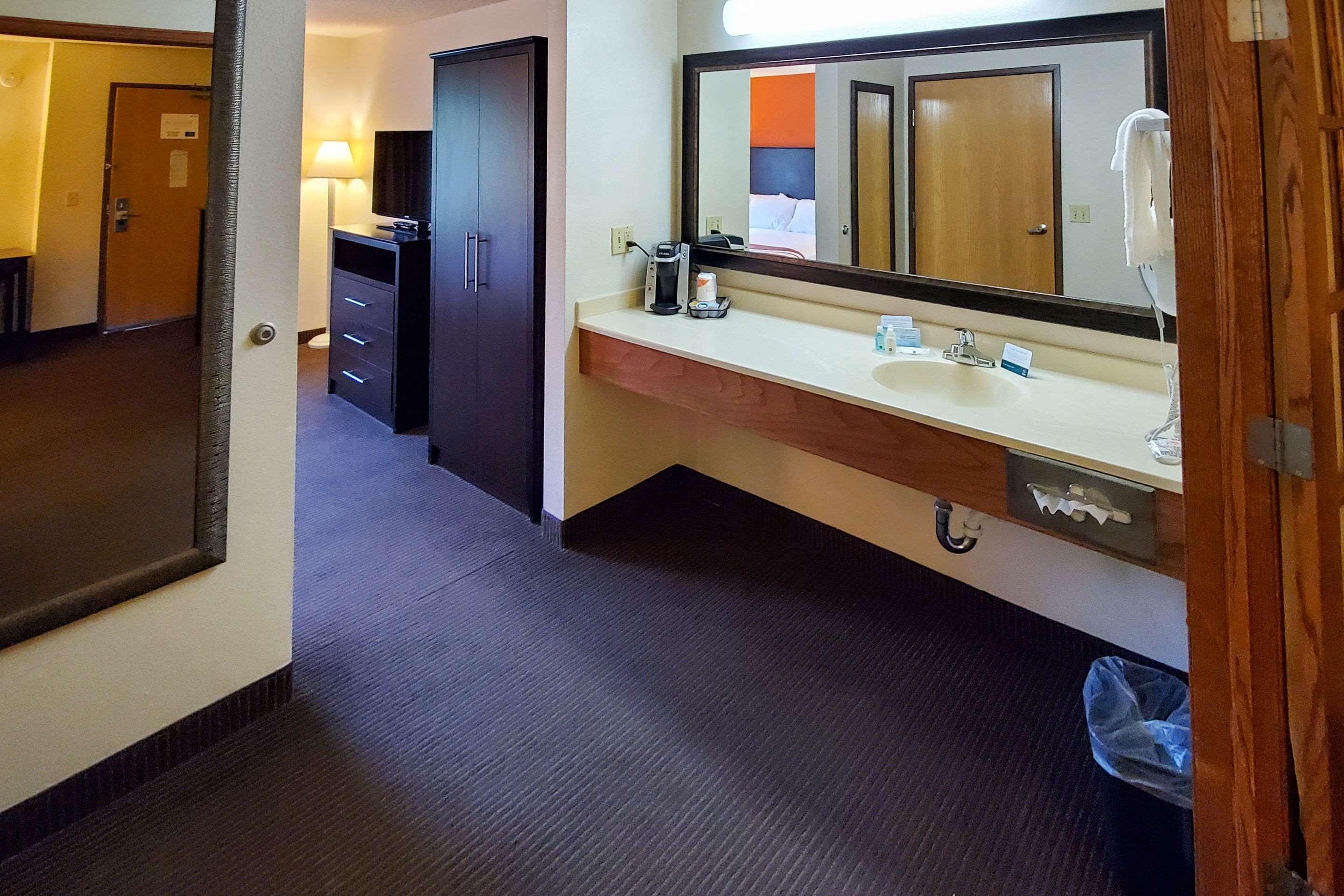 Quality Inn Atchison Exteriör bild